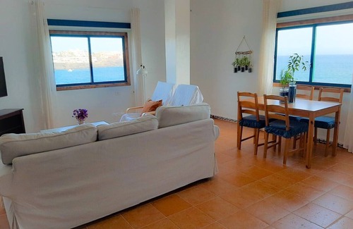 Las Galletas House | TENERIFE ON THE SEA, 6 PEOPLE, OPTICAL FIBER.