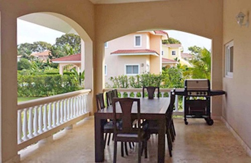 Urbanizacion Tavarez Villa | Tennis/Basket/Soccer fields… and a cozy 5BD villa with private pool near all