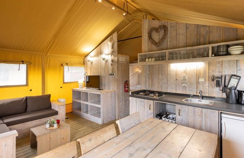 Vierhuizen Other | Tent ∙ 2 bedrooms ∙ 4 guests
