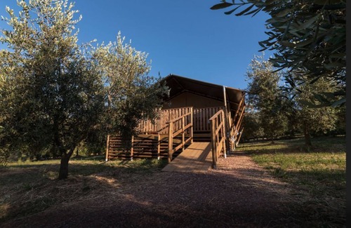 Piombino RV Rental | Tenuta Poggio Rosso Glamping