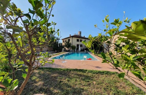 Sensano Villa | Tenuta Uzielli an elegant countryside villa