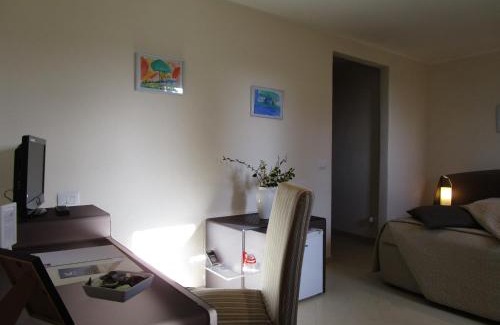 Il Poggio House | Terme e SPA Assolatina Agriturismo