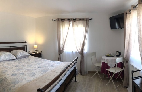 Lamas House | Terra Luso near the Serra de Montejunto Jasmin guest house