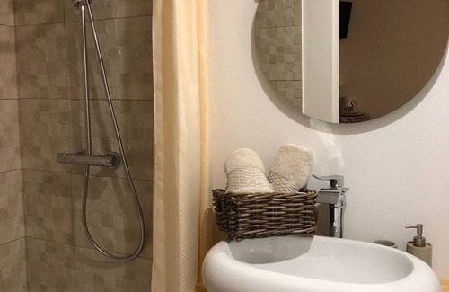 Lamas House | Terra Luso near the Serra de Montejunto Jasmin guest house