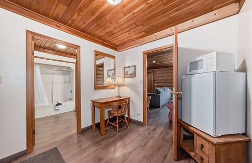 Valemount House | Terracana Ranch Resort