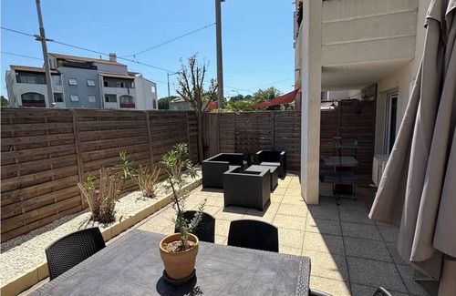 Croix-d'Argent Apartment | Terrace apartment with pool