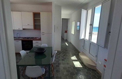 Mazara del Vallo Apartment | Terrace overlooking the Mediterranean Sea
