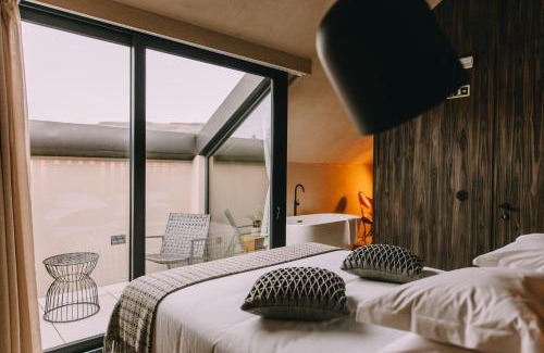 Vila Ruiva Apartment | TerraSense Mountain Charm Retreat & Farm