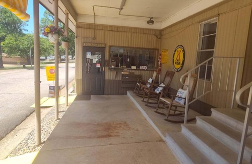 Texarkana Cabin | Texarkana KOA