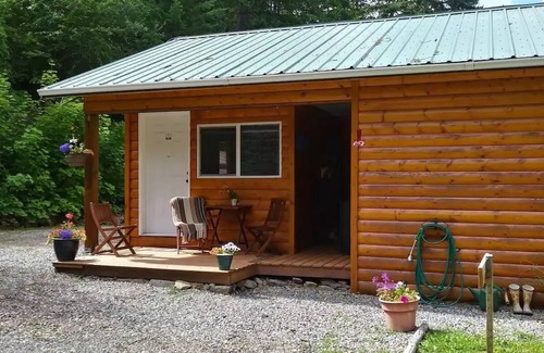Lillooet Cabin | Texas Creek B&B