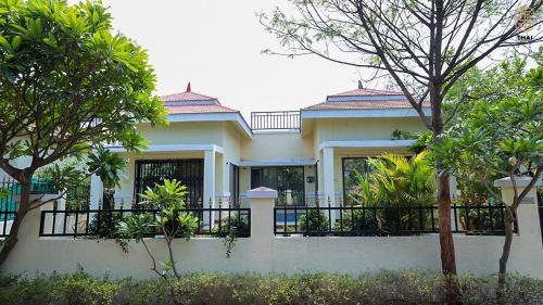 Shahapur Villa | Thai Stays Villa
