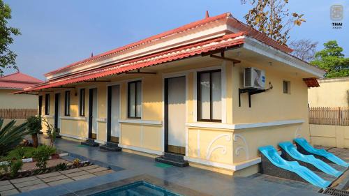 Shahapur Villa | Thai Stays Villa