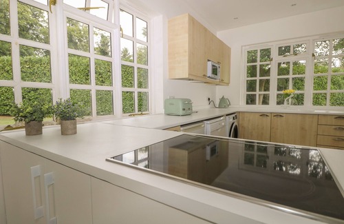 Cholsey House | THAMES REACH, family friendly, luxury holiday cottage in Wallingford