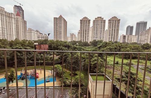 Thane West Apartment | Thane's First Hidden door studio - Hiranandani Estate
