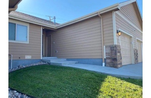 Casper Condo | The 1427 Fairdale by O.C.G.
