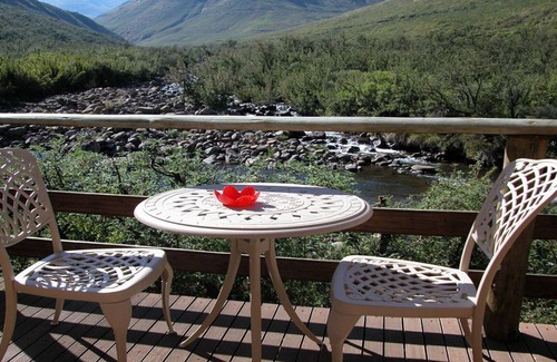 Hlotse House | The 3 Star River Lodge
