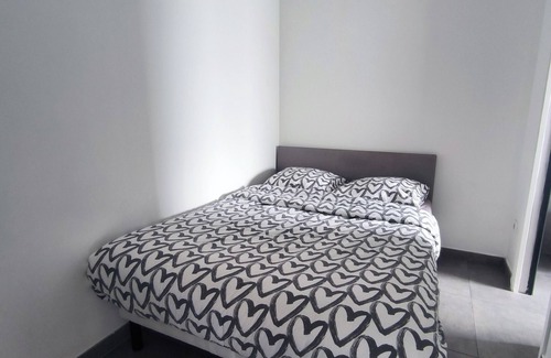 Saint-Etienne Apartment | THE 33 simple effective