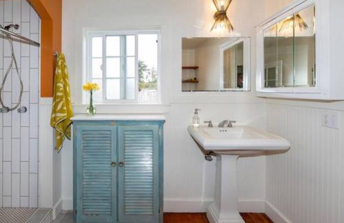Albion House | The Albion Haus