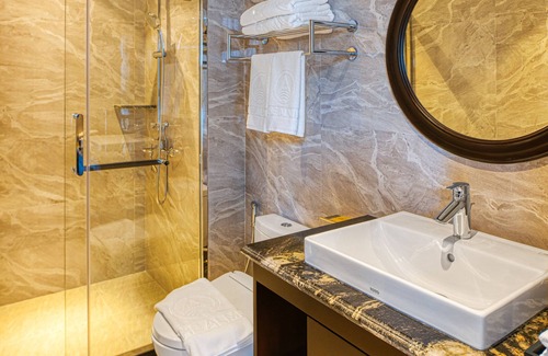 Hon Gai Hotel | The Almin Hotel