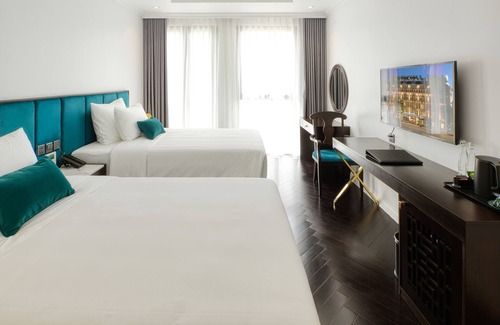 Hon Gai Hotel | The Almin Hotel