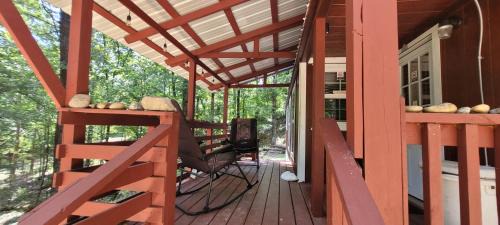 Murfreesboro Cabin | The Americana - Parker Creek Bend Cabins