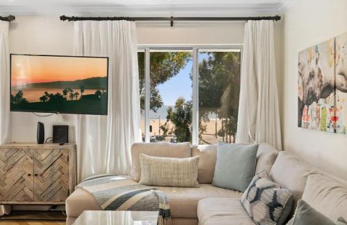 Ocean Park Apartment | The Andalusite - Oceanfront Steps from the Sand