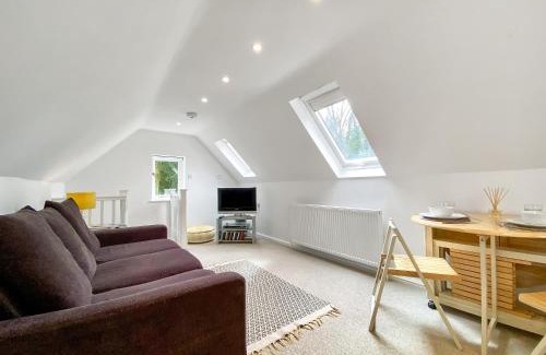 Weyhill House | The Annexe At Woodside
