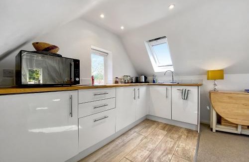 Weyhill House | The Annexe At Woodside