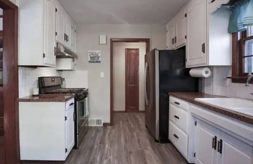 Faribault House | The Arch House