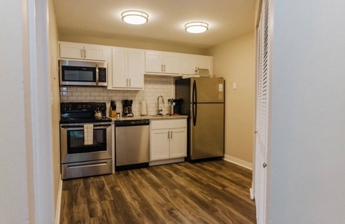 Chatham-Arch Apartment | The Argyle on Mass Ave