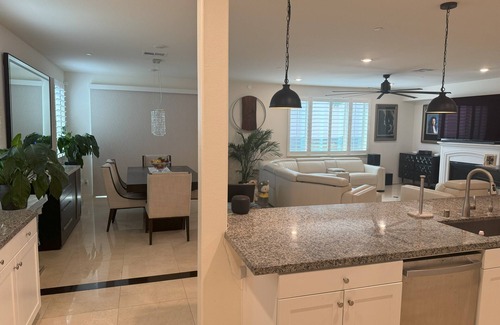 Sun City House | The Art of Sophisticated Elegance in Menifee:Luxury Living w/Separate Gen Suite