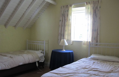 Adare House | The Attyflin Home - Family Home with Large Garden Area and Driveway