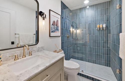 Mount Dora Villa | The Augustine - Steps to Downtown w King Bed