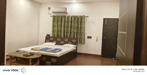 Dalsing Sarai Hotel | The Baba's Inn
