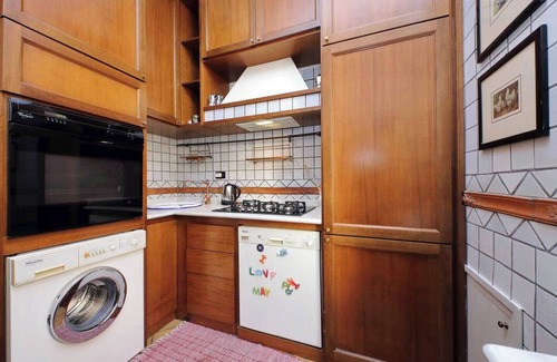 Celio Apartment | THE BALCONY AT THE COLOSSEUM: 2 BEDROOMS AND 2 BATHROOMS