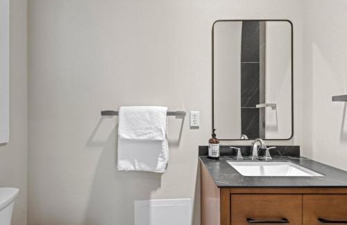 Bartlesville Apartment | The Banker's Butler's Retreat