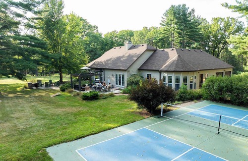 Baraboo House | The Baraboo Hideaway