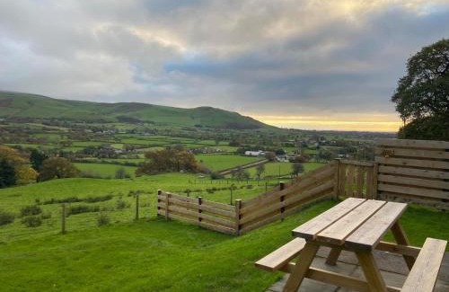 Bryn-crug House | The Barn at Geufron Farm - Dog friendly - Nr Tywyn