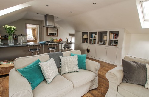 Wollerton Apartment | THE BARN, with open fire in Weston-Under-Redcastle