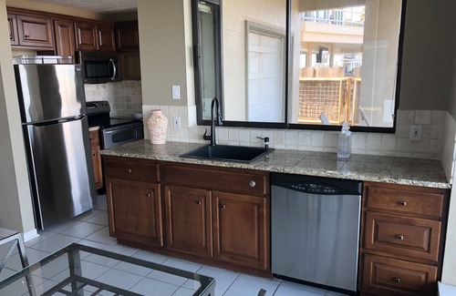 Clear Lake Shores House | The Bay House Kemah - Houston area Bayfront Home w/Elevator & Bay Views