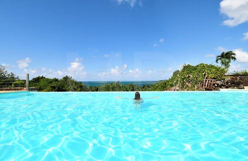 Trou d'Eau Douce House | The Bay Villa 10 minutes by boat from Ile aux Cerfs
