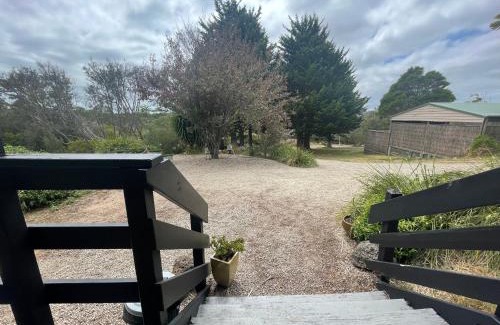 Fingal House | The Beach Cabin Ocean Bay Getaway PL