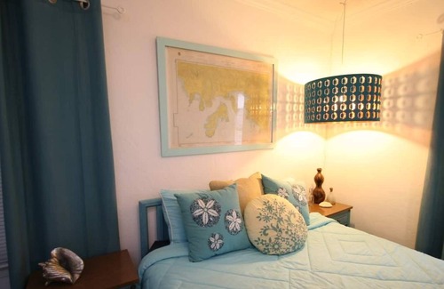 Flagler Village House | The Beach Cottage in the middle of downtown
