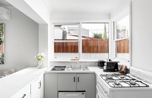 Port Melbourne House | The Beach House