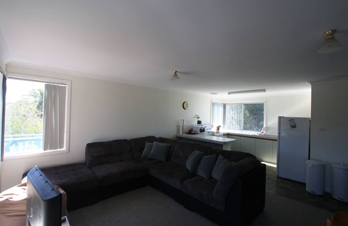 Ledge Point House | The Beach House Ledge Point