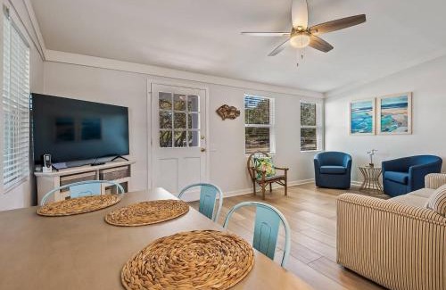 Alligator Point House | The Beach Nest - A Newly Renovated Paradise!