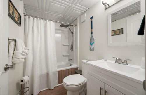 Sylvan Beach Hotel | The Beachside