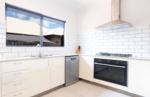 Bilingurr House | The Beachwood Nest - Holiday Home with coastal vibe and below ground pool