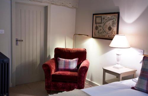 Hartfield Hotel | The Bear Inn
