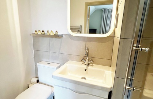 Hartfield Hotel | The Bear Inn